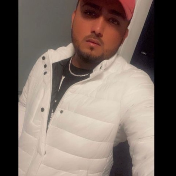 Meet your Posher, David - Picture 1 of 1